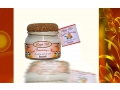 Aksamitne masło do ciała z wanilią, masłem karite i olejkiem canola. Cena: 27,00 zł. http://www.farmona.pl/sklep/farmona-magic-spa-aksamitne-masło-do-ciała-kwiat-pomarańczy-i-wanilia/produkt/155.html 