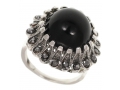 http://moya.pl/product-pol-73-Pierscionek-Black-Magic.html.Duży i efektowny pierścionek,nie potrzebuje 