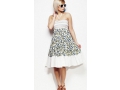 http://www.dyskretna.pl/shopping/product_enlarge.php?id=3279 .Sukienka w kwiaty - 58,00zł!!!