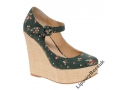 http://moda.allegro.pl/asos-truskawki-wedge-rozmiary-i1602503721.html - cena 168 zł