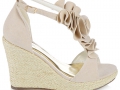 http://www.deezee.pl/obuwie_damskie/koturny/sherry_beige_ruffle_textile_sandal_wedges_6639.html.Ekstra koturny - 89,00zł!!!