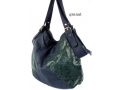 http://williamsbags.pl/promocje/torebka-damska-wb-28199-granatowa.html#.Granatowa torebka z wstawką - 49,90zł!!!