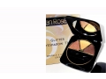Golden Rose GLITTER TRIO EYESHADOW - Cienie dostępne są w modnych zestawach kolorystycznych, zawierają połyskujące drobinki. Cena: 16,90 zł. www.sklep.goldenrose.pl.
