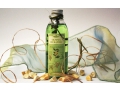 Oliwka do kąpieli - Drzewo Herbaciane. Chroni skórę przed wysuszeniem i podrażnieniami. Cena: 17,50 zł/200 ml. http://sklepsecesja.pl/product_info.php?products_id=537