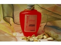 Fruit Garden - Szampon Truskawka. Ma działanie nawilżająco-antybakteryjne i odświeżające. Cena: 15,00 zł/300 ml. http://sklepsecesja.pl/product_info.php?products_id=717 