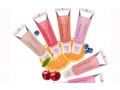 Błyszczyk Sensique Gloss & Care Lip Gloss. Rozświetla usta, nadając im delikatną barwę. Cena: 5,49 zł/10 ml. www.pieknoscdnia.blogspot.com. 