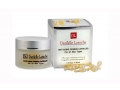 Ujędrniające kapsułki przeciwstarzeniowe- Danielle Laroche. Ekstrakt z oleju korzenia żeń-szenia, kwasy omega-3. Cena: 38,90 zł/30 szt. www.aroma-perfumy.pl
