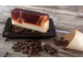 Mydło kawa i śmietanka. Mydło glicerynowe z ekstraktem kawy mocca z dodatkiem ziarenek i koziego mleka. Cena: 14,00 zł/90 g. http://brocante.pl/sklep/szczegoly/produkt/15733-mydlo