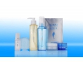 Olejek oczyszczający o działaniu aromaterapeutycznym (Olej z nasion shiso). Cena: 110,00 zł/150 ml. http://www.japan-cosmetics.pl/product/demakijaz-150ml-43/