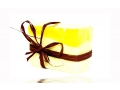 Mydło organiczne- lemongrass. Producent: Organique. Na bazie gliceryny organicznej oraz ekstraktów roślinnych, olejów i dodatków ziołowych. Cena: 13,90 zł. http://www.natura-kosmetyki.pl/Mydlo_organiczne_lemongrass-247.html