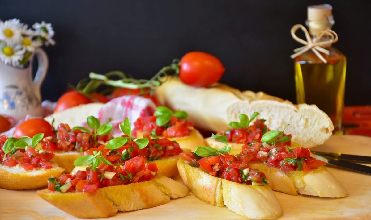 bruschetta z ogórkiem