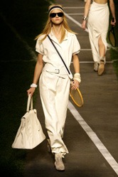 Hermes-Podium-spring-fashion-2010-010_runwaya