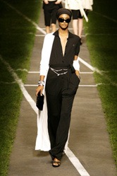 Hermes-Podium-spring-fashion-2010-029_runwaya