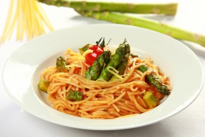 Spaghetti z zielonymi szparagami