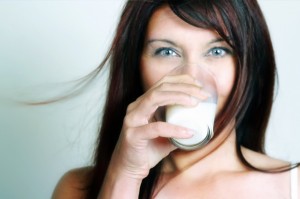 woman-with-milk-glass