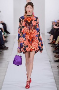 Fall winter 2013 Oscar de la Renta navy and rose floral russian Ikat jackquard cocoon jacket_OSC0353_450x675