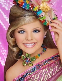 Glitz-photos-from-T-T-toddlers-and-tiaras-33435368-740-960
