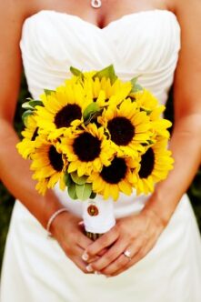 Sunflower-Bouquet-250x375