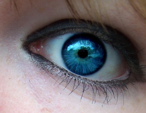 blue_eyes