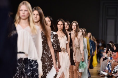 chloe-runway-paris-fashion-week-womenswear-spring-summer-201-1
