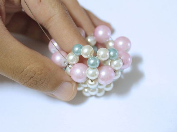 670px-Make-a-Piece-of-Individual-Handmade-Pearl-Jewelry-Step-3