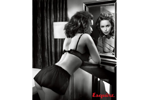 emilia-clarke-esquire-sexiest-woman-alive-02-960x640