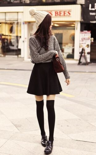 Classic-black-skirt-outfit-idea-for-spring-2014-loose-sweater-with-little-flared-black-skirt
