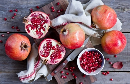 pomegranate-peel-living-healthy-health-tips