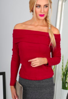 czerwony sweter w stylu hiszpańskim