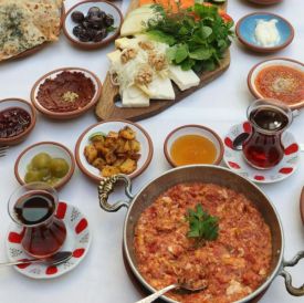 Nie każde połączenie służy zdrowiu – dietetyk medyczny o produktach, których lepiej nie łączyć na talerzu