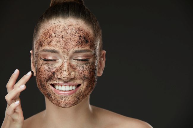  Jak skutecznie pielęgnować skórę bardzo dojrzałą?