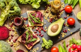 Dieta młodości – co jeść, aby spowolnić starzenie się skóry