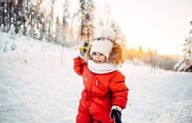 Kombinezony dziecięce, czyli w co ubrać dziecko zimą?