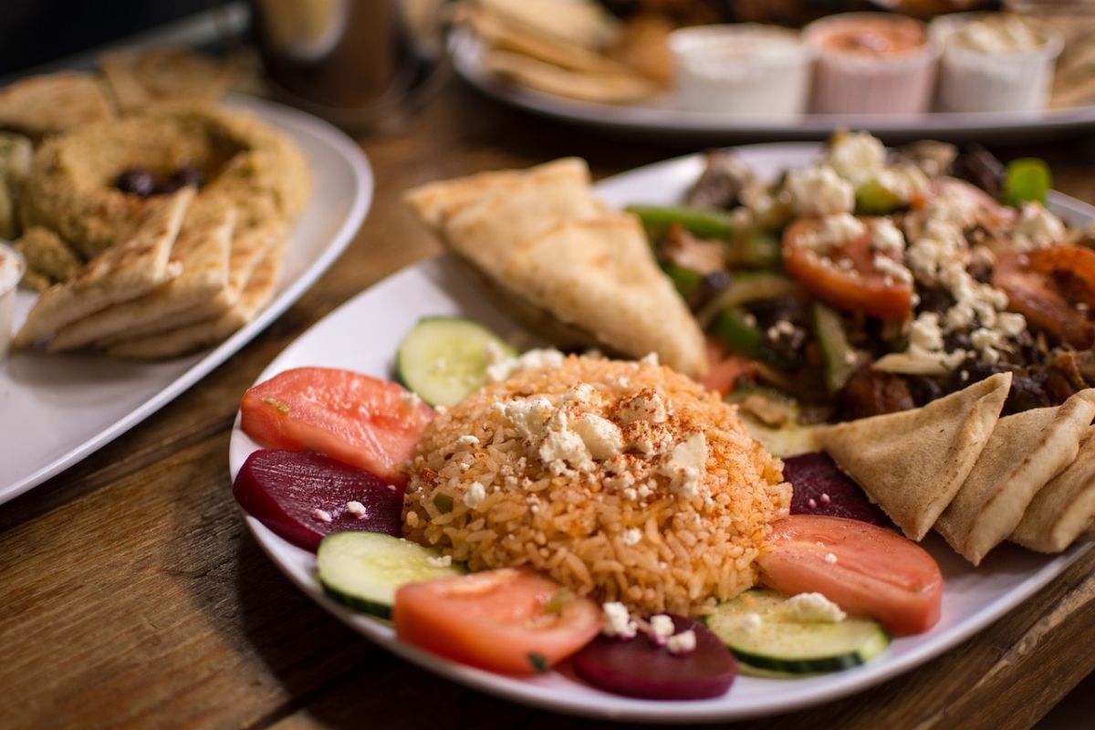 Hummus z dyni 5 różnych przepisów. Pasta z ciecierzycy na kanapki to świetny wybór