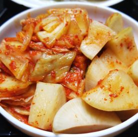 Sekrety kuchni koreańskiej. Jak przygotować domowe kimchi?