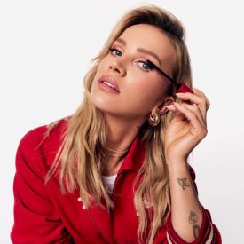 Maffashion twarzą Avon! Odkryj jej beauty hity!