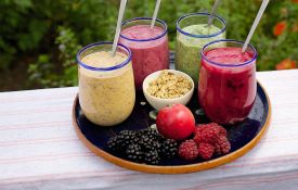 Zdrowe smoothie na każdy dzień – pij na zdrowie i energię. Sprawdź najlepsze połączenia