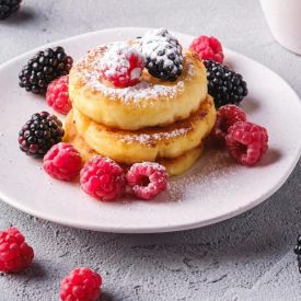 Owsianki, placuszki i smoothie bowle – tak wygląda mój poranny rytuał bez cukru