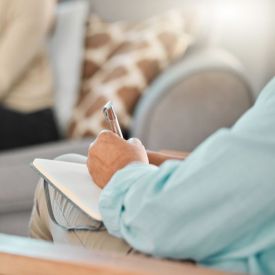 Kim jest psychoterapeuta i w czym może pomóc?