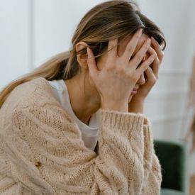 Sweter skurczył się w praniu? Tak go uratujesz