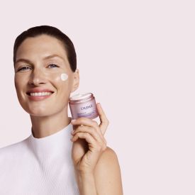 Nowy wymiar pielęgnacji: Resveratrol-Lift od Caudalie – naturalna droga do jędrniejszej skóry
