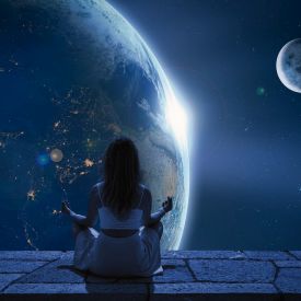 Moon journaling: zapiski pod księżycem - praktyka, która synchronizuje ciało i umysł