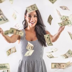 Dlaczego tak łatwo wierzymy w wygraną? Psychologia marzenia o szczęściu