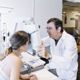 Dlaczego warto regularnie odwiedzać okulistę?