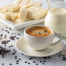 Black Sesame Latte i inne zimowe napoje trendowe – światowe inspiracje z kawiarni