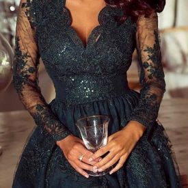 Sukienka na studniówkę 2026 - najnowsze propozycje modowe