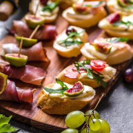 Przekąski na zimowe spotkania – szybkie, domowe i pyszne