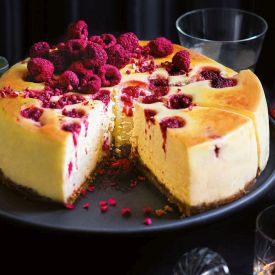 Najlepsze serniki na święta i nie tylko – tradycyjne, kremowe i z nowoczesnym twistem