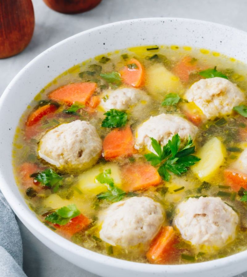 rosół z&nbsp;pulpecikami