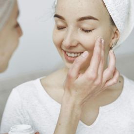 Blefaroplastyka powiek - co warto o niej wiedzieć?